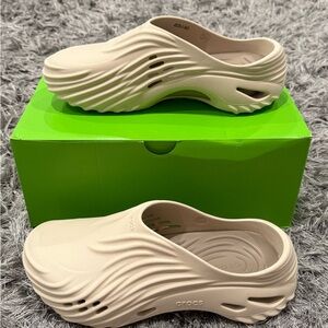 Crocs Echo Wave Almont Tint. Mens 11